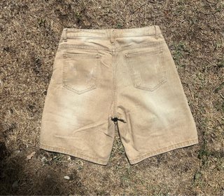 Vaqueros cortos color beige