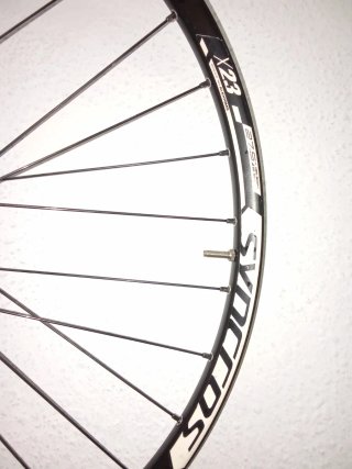 Ruedas Syncros 27.5 Eje100 muy ligeras 23mm ancho*