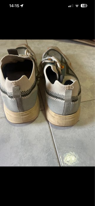 Zapatillas deportivas precio negociable