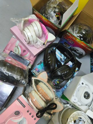 Electrónica LOTE: Auriculares Altavoces Luces LED