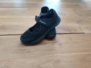 Merceditas Deportivas T39 cierre velcro muy cómoda