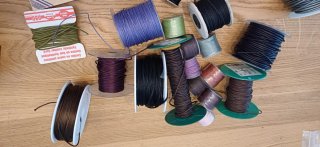 Material para bisutería: cordones y cadenas