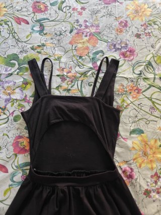 Vestido negro tirantes