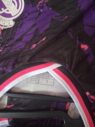Camiseta Adidas Negra y Rosa Talla L