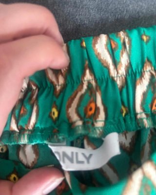 Pantalón corto mujer estampado geométrico