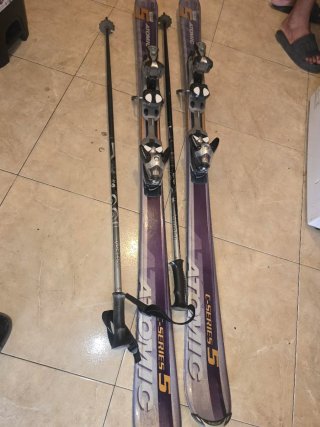 Esquís Atomic 158