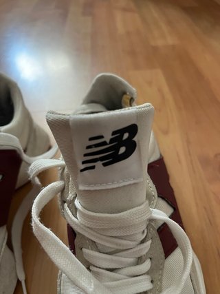 New Balance Bambas Beige y Blanco