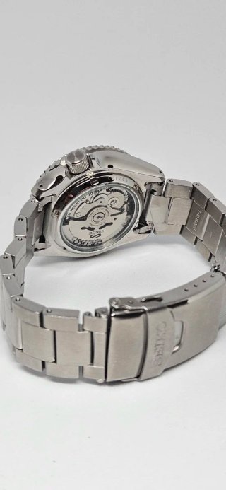 Seiko 5 Sports Automático Negro NUEVO FULLSET!