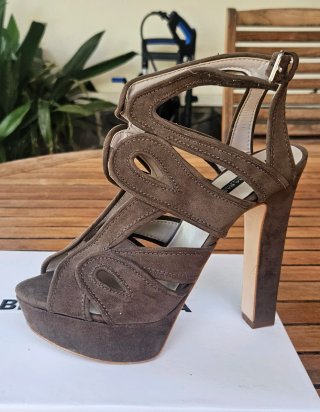 Zapatos de tacón altos Zara Talla 38