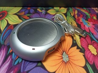 Taza de acero con calentador USB
