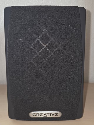 4x Altavoces Creative GigaWorks S700 THX + Soporte