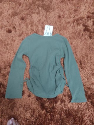 Camiseta lateral fruncido niña Zara T6