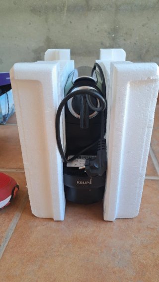 Cafetera Nespresso Krups Essenza