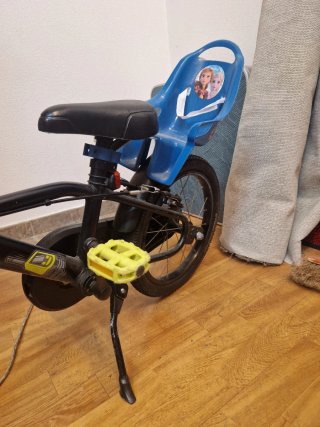 Bicicleta infantil con asiento para muñeca