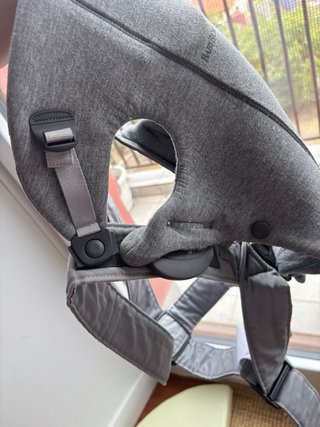 Mochila porteo BabyBjörn Mini COMO NUEVA