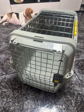 Jaula transportín perro/gato gris