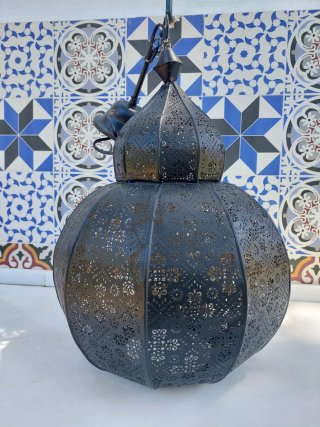 Lámpara de techo marroquí de metal calado negra