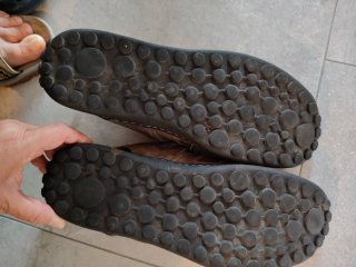 Sandalias de hombre de piel, usadas sólo dos veces