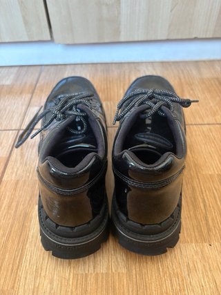 Zapatos Skechers charol negros talla 40