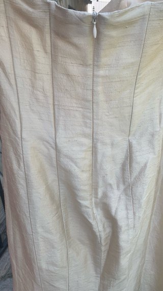 Vestido fiesta beige Corte Inglés