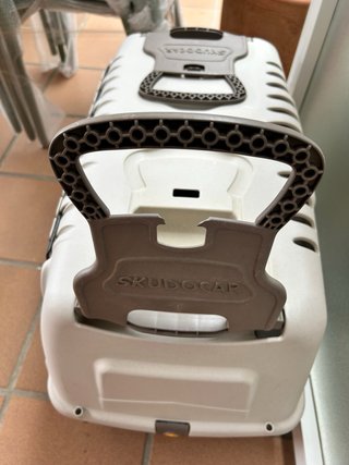 Transportín Skudo para coche perro/gato