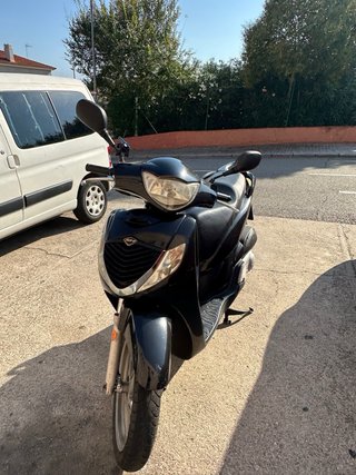 Honda SH 125 Scooter Negra