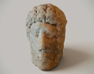 Frammento antico in marmo