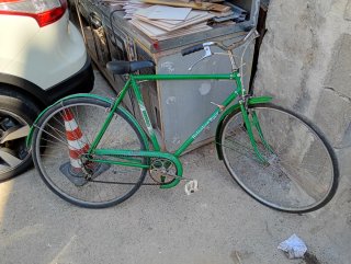 Bicicletta verde da uomo