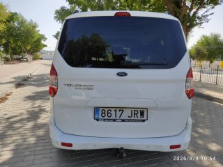Ford Tourneo Courier 2016