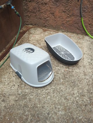 Arenero para gatos con filtro