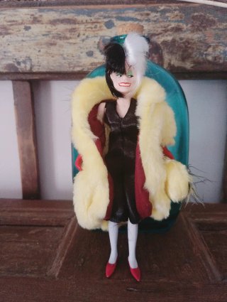 Muñeca Cruella de Vil Peluche