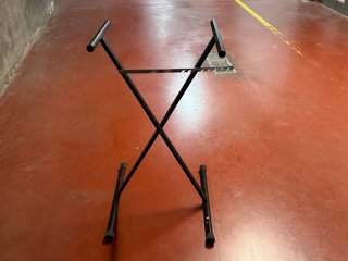Soporte para teclado negro