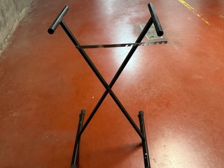 Soporte para teclado negro