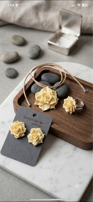 Conjunto de arcilla hechos a mano