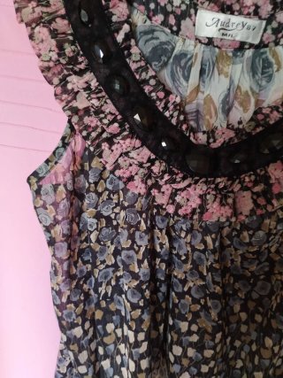 Conjunto pantalón rosa campana y blusa