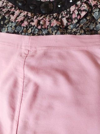 Conjunto pantalón rosa campana y blusa