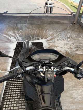 Honda PCX Maxi Scooter Negra