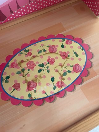 Casa de muñecas con accesorios y muñecos