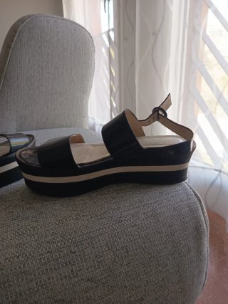 Sandalias Un Paso Más T38 Negras