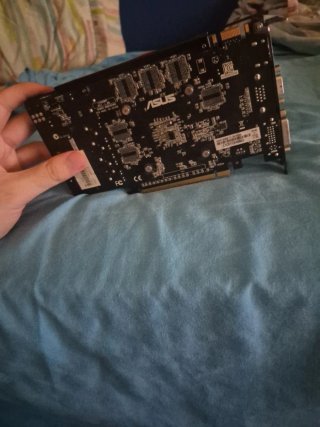 Tarjeta Gráfica Nvidia 550 ti ASUS