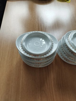 Ceniceros de porcelana (12 und)
