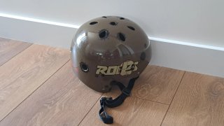 Patines online, protecciones, casco, bolsa.Talla44