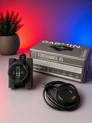 Garmin Forerunner 45 con caja y cargador