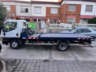 Mitsubishi Canter portacoches