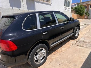 Porsche Cayenne 2004