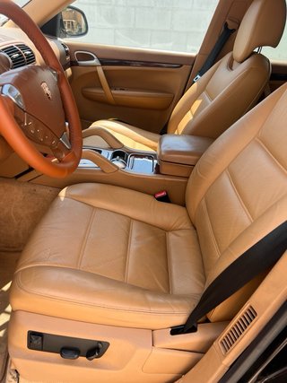 Porsche Cayenne 2004