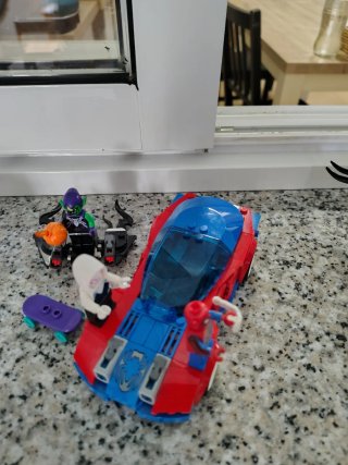 Coche Lego Spiderman y Figuras