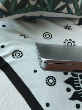 Pantalla MacBook Pro 14 A2442 Impecable