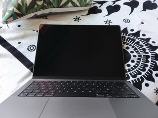 Pantalla MacBook Pro 14 A2442 Impecable