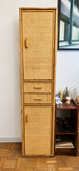 Mueble de ratán y bambú